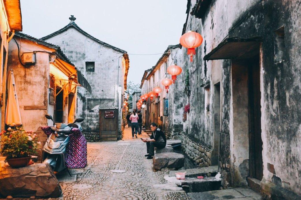 aespa柳智敏宁艺卓环球影城路透曝光，她们在组合中主要负责什么？游戏画面